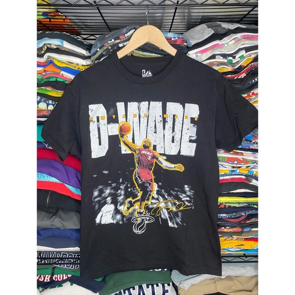 Y2K NBA Miami Heat Dwayne Wade Graphic Medium Men's T-Shirt - Picture 1 of 4